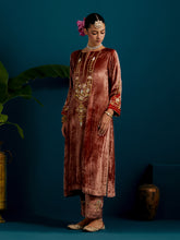 Dull Pink velvet notched neck kurta and pant set