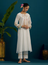 Off White paisley yoke kurta