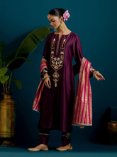 Magenta striped dupatta