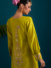 Lime Green round hem kurta with back motif