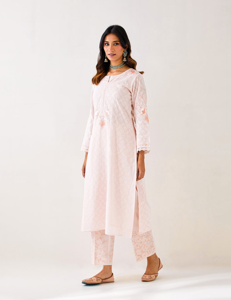 Women Pink Velvet Front Embroidered Short Kurta