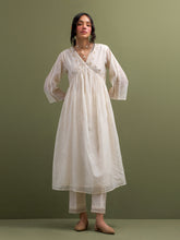 Ivory Mul Chanderi gather Kurta and pant set