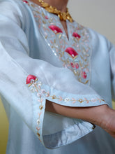Notched neck kurta with pant