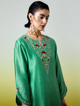 Notched neck kurta with pant