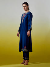 Notched neck kurta