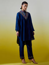 High Low Shirt with pintucks and pant