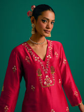 Red V neck hand embroidered silk chanderi kurta set with green chanderi dupatta