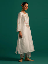 Off White embroidered yoke kurta