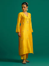 Yellow V neck hand embroidered silk chanderi kurta set with green chanderi dupatta