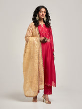 Zari motifs dupatta with lace