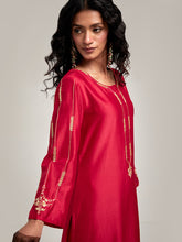 Embroidered kurta with scalloped hem and pant