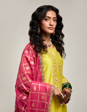Zari motifs dupatta with lace