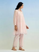 Pink short collar kurta and pant