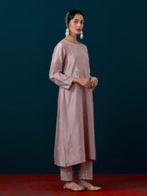 All over motifs yoke kurta