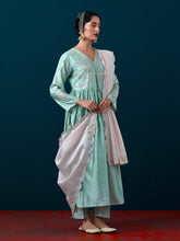 Scalloped embroidered dupatta