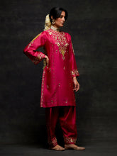 Fuchsia embroidered short kurta