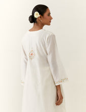 Off White hand embroidered silk chanderi kurta with gathers