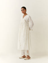 Off White hand embroidered silk chanderi kurta with gathers