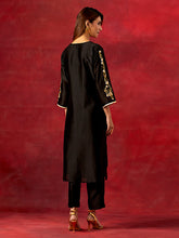 Black round hem kurta set