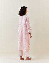 Pink botanical print cotton linen kurta with net placket