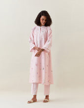 Pink botanical print cotton linen kurta with net placket