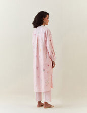 Pink botanical print cotton linen kurta with scalloped net collar