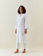 White striped cotton pull up pant with scalloped net hem