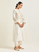 Off white hand embroidered kurta set