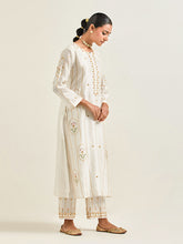 Off white hand embroidered kurta set
