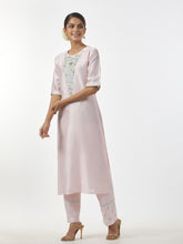 Pink hand embroidered Silk chanderi kurta