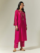 Fuchsia Silk Chanderi hand embroidered kurta