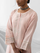 Pastel pink dobby kurta with plackett