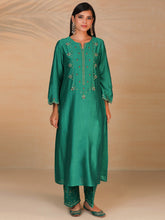 Green hand embroidered silk chanderi kurta