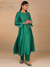 Green hand embroidered silk chanderi kurta