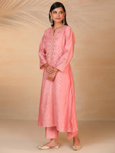 Pink chanderi embroidered panel kurta
