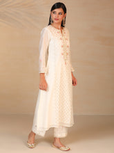 Off white chanderi embroidered panel kurta