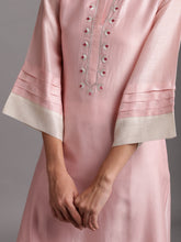 Pink silk chanderi kurta with embroidery