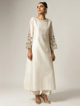 Ivory Silk chanderi kurta with hand embroidery
