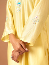 Yellow Silk chanderi kurta with scalloped hem