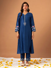 Blue Silk chanderi kurta with scallop sleeves