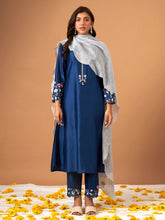 Blue Silk chanderi kurta with scallop sleeves