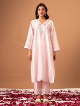 Pink Silk chanderi kurta with scalloped hem