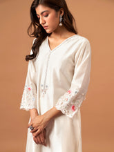 Off White Silk chanderi kurta with scallop sleeves