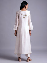 Off white silk chanderi kurta with embroidery