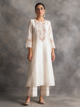 Off white Silk chanderi kurta with hand embroidery