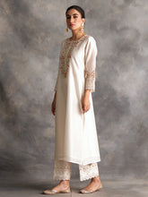 Off white Silk chanderi kurta with hand embroidery