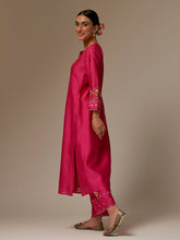 Fuchsia Silk Chanderi kurta with hand embroidery