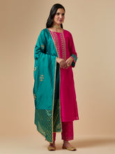 Green hand embroidered silk chanderi dupatta