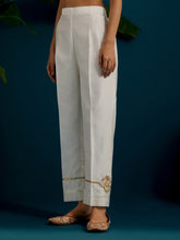 Off White paisley yoke kurta and pant set