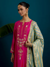 Fuchsia notched neck long yoke kurta